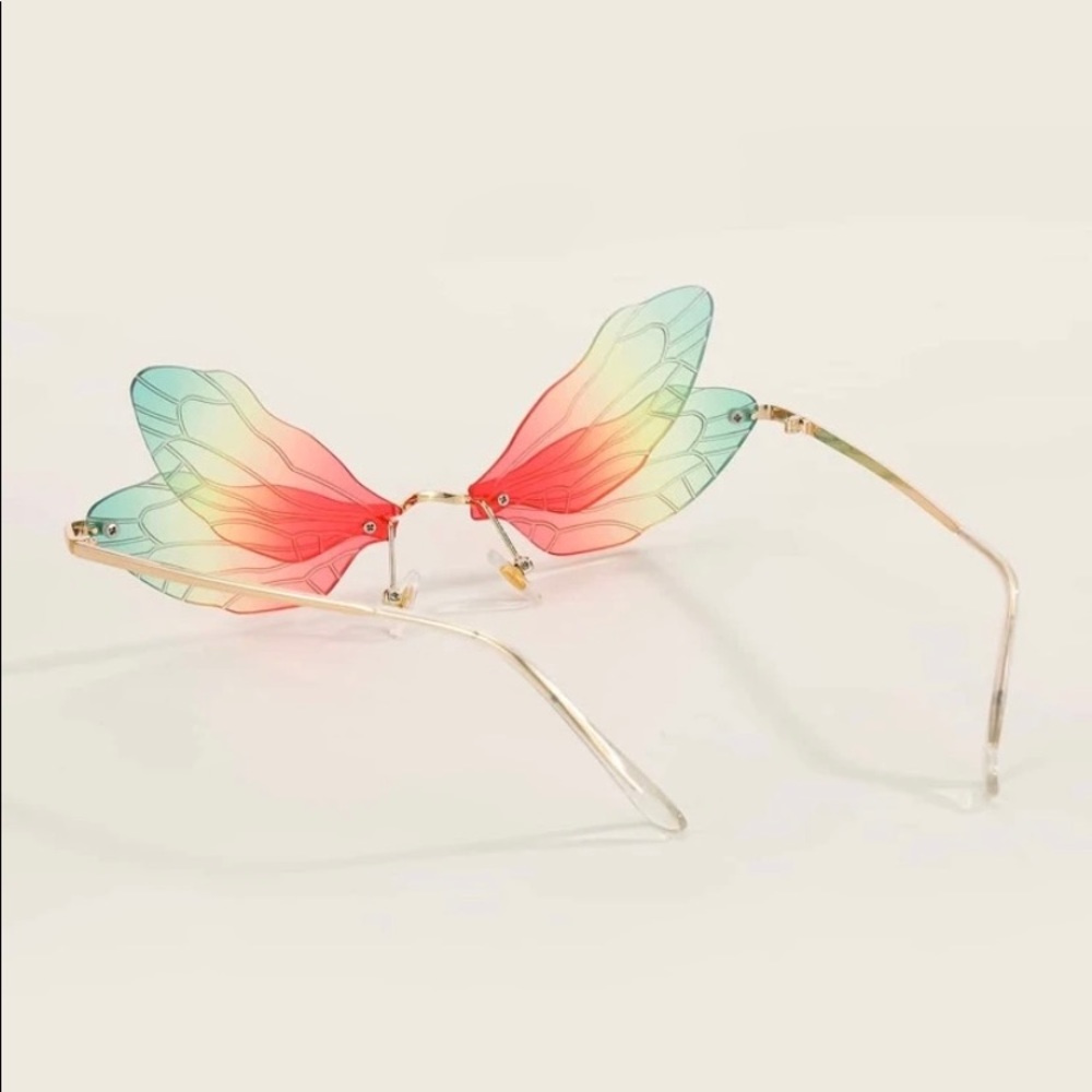 FINAL SALE PRICE. CLOSET CLEAR-OUT - Picture 3 of 8